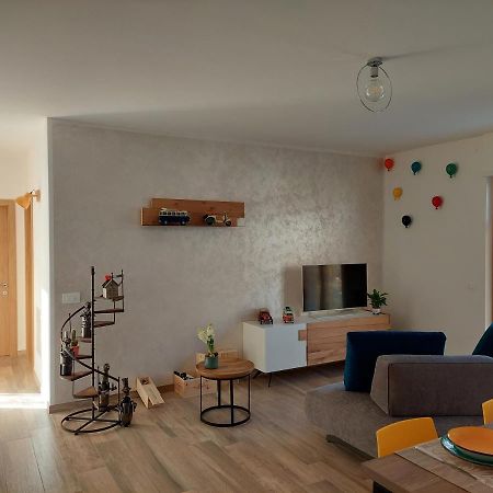 La Bougainville - Luxury Apartment Torbole Sul Garda Dış mekan fotoğraf