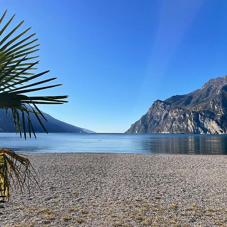 La Bougainville - Luxury Apartment Torbole Sul Garda Dış mekan fotoğraf