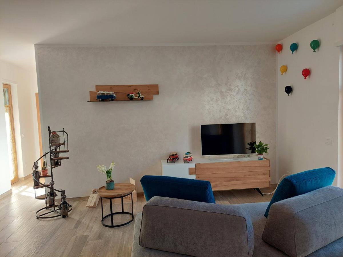 La Bougainville - Luxury Apartment Torbole Sul Garda Dış mekan fotoğraf